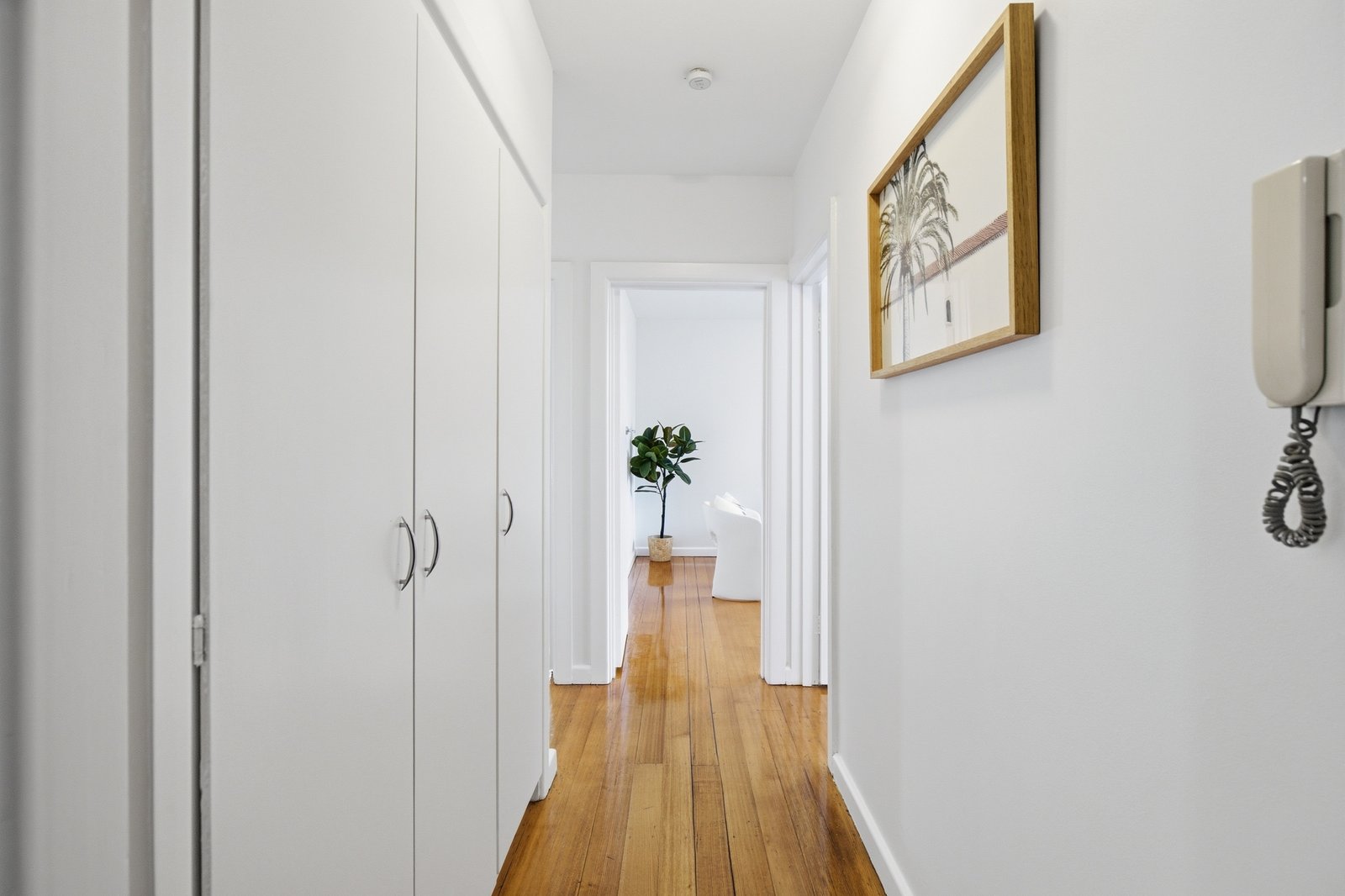 Gallery: 5/125 Glen Huntly Road