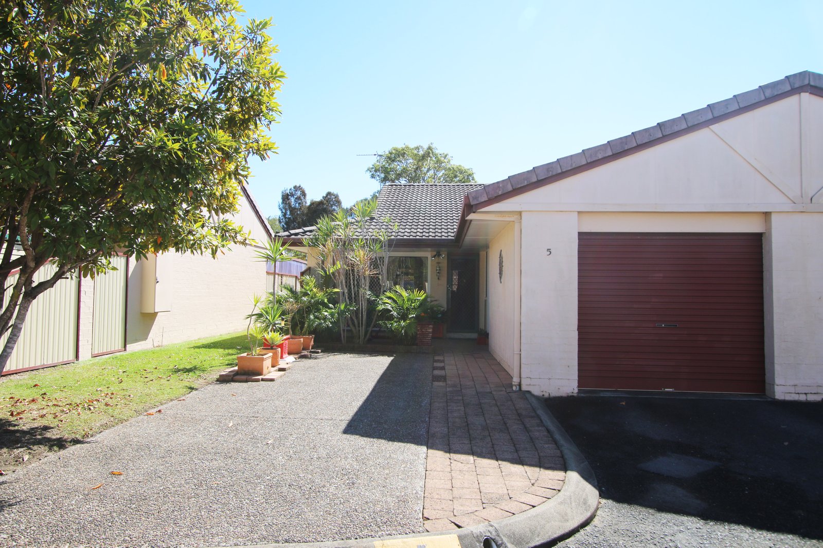 5/128 Benowa Road SOUTHPORT 2