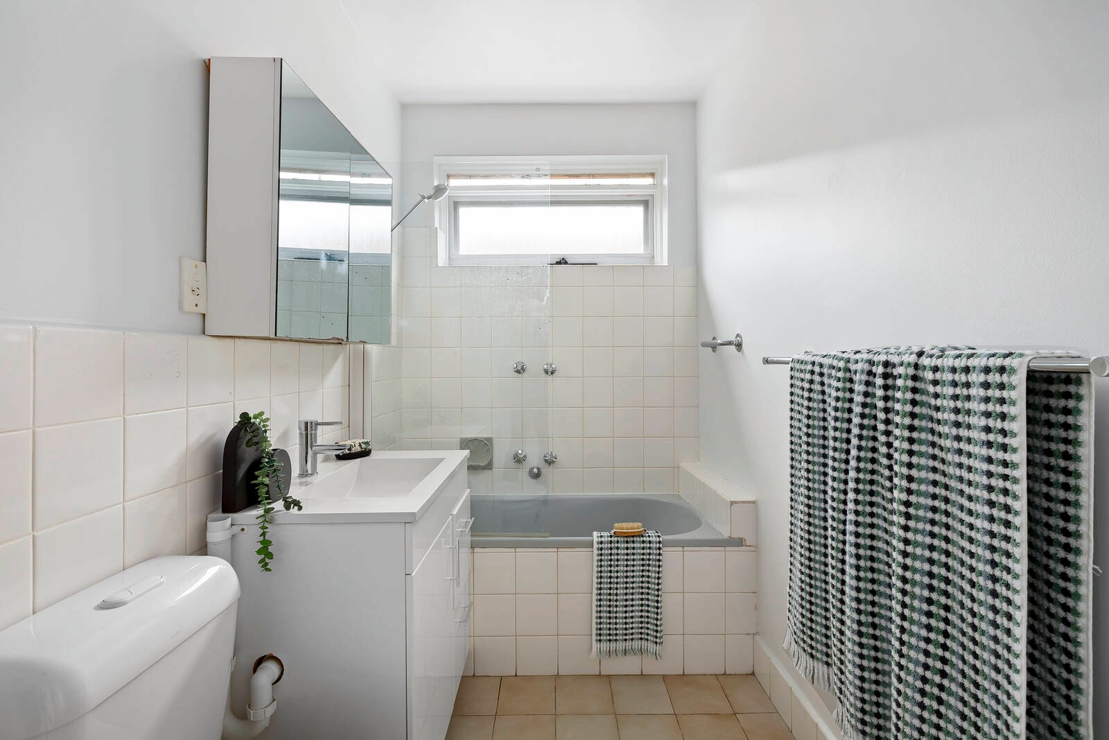 Real Estate and Property in 5/128 Inkerman Street, St Kilda, VIC