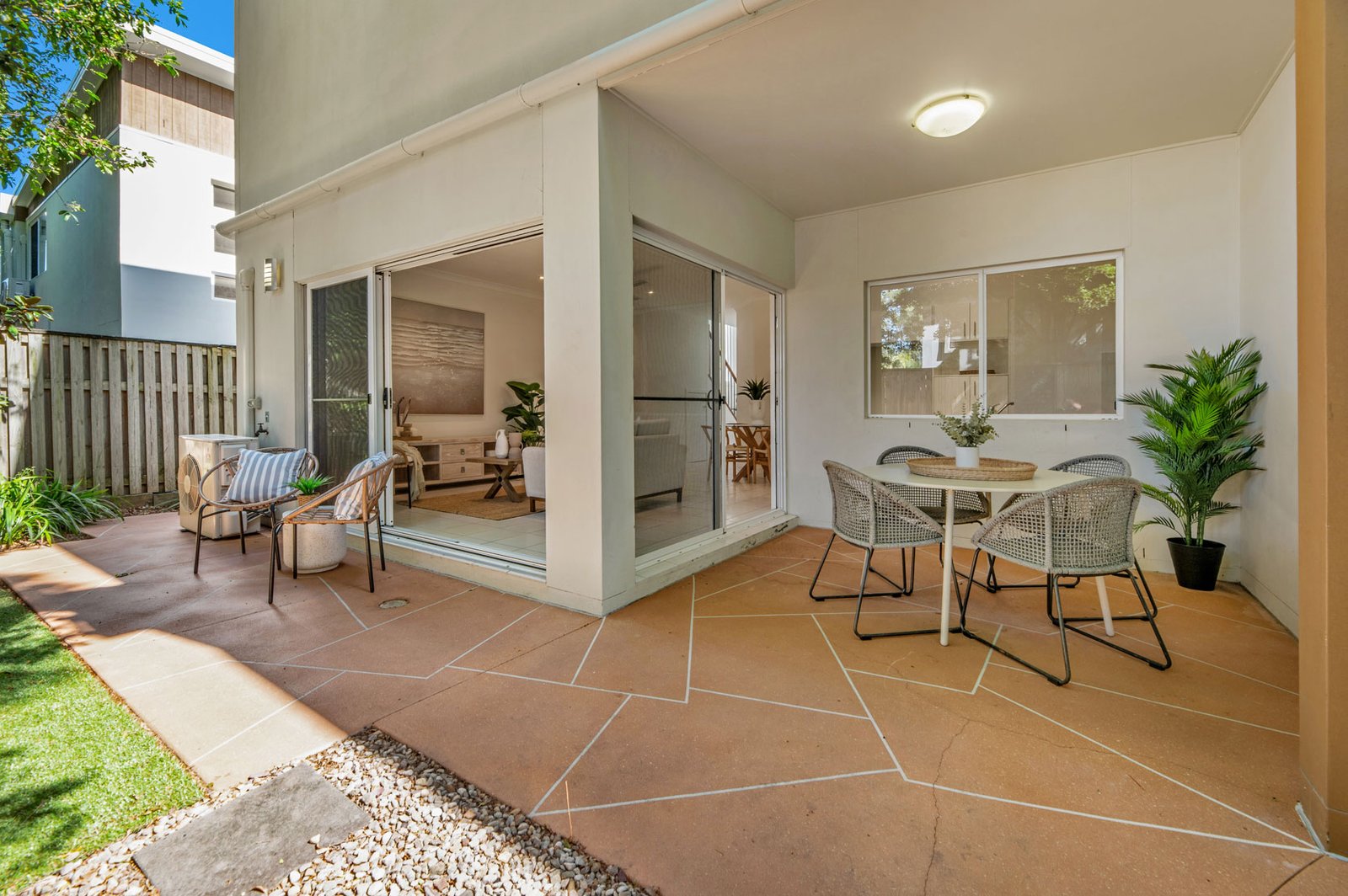 5/129 Pohlman Street SOUTHPORT 5