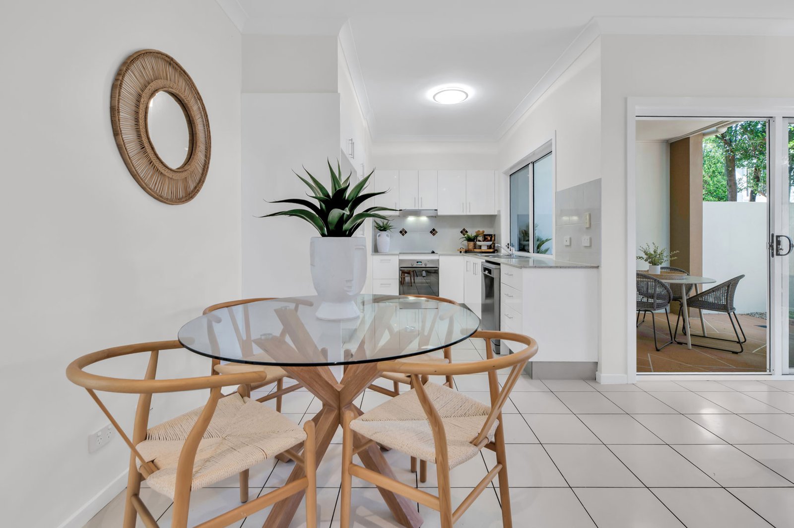 5/129 Pohlman Street SOUTHPORT 6