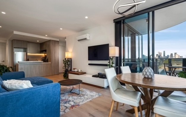 Gallery: 512B/320 Plummer Street