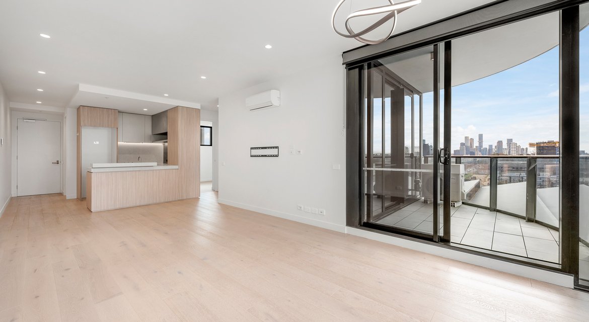 Gallery: 512B/320 Plummer Street