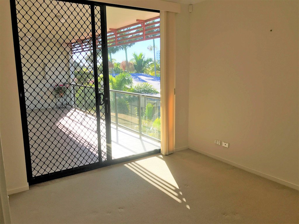 5/13 Stephens St BURLEIGH HEADS 4