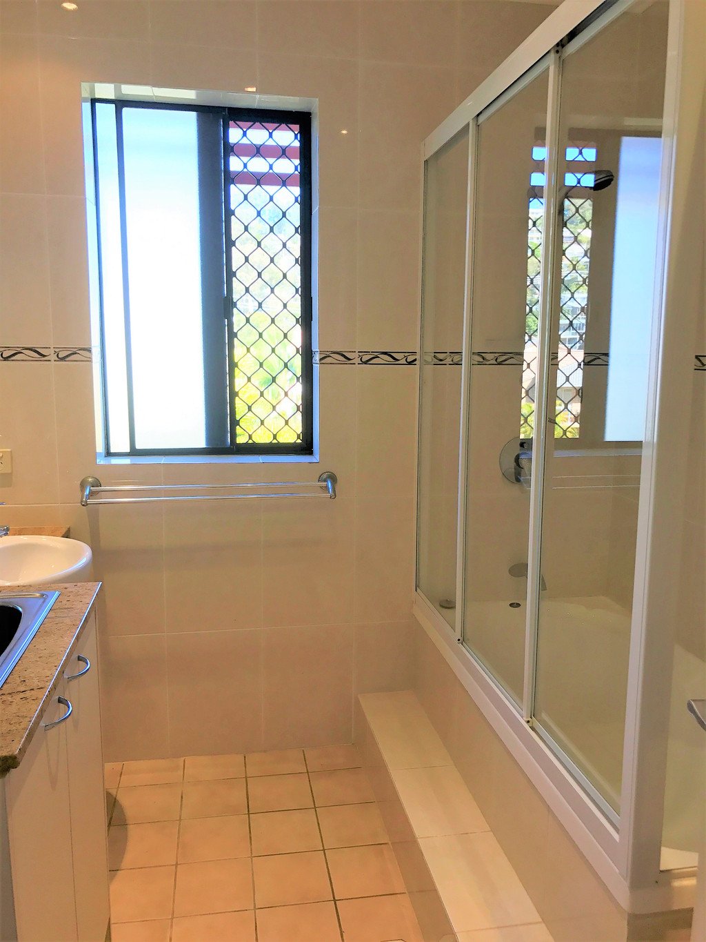 5/13 Stephens St BURLEIGH HEADS 8