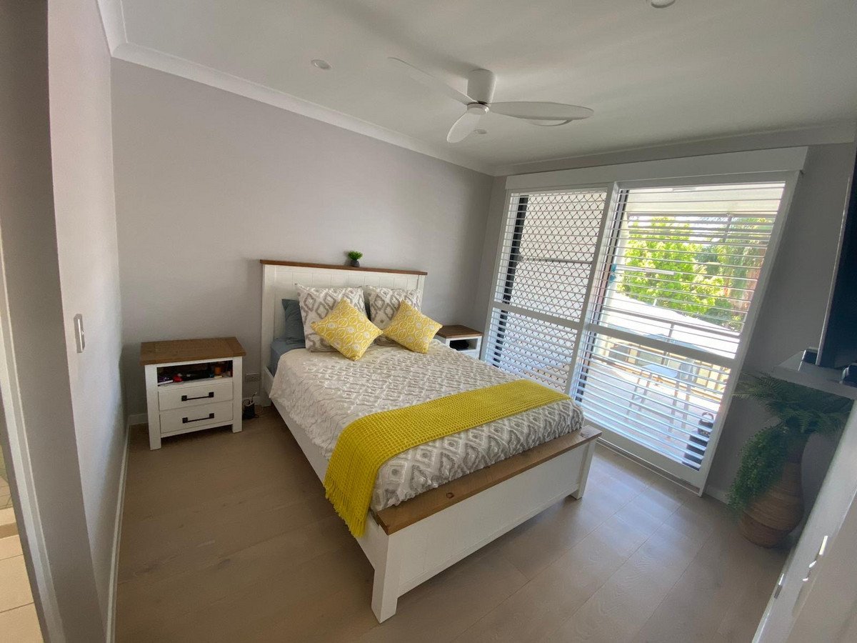 5/13 Stephens Street BURLEIGH HEADS 12