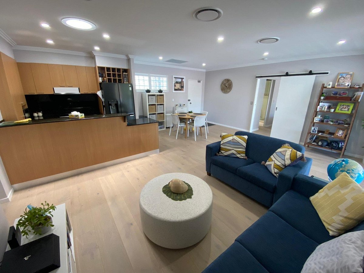 5/13 Stephens Street BURLEIGH HEADS 1