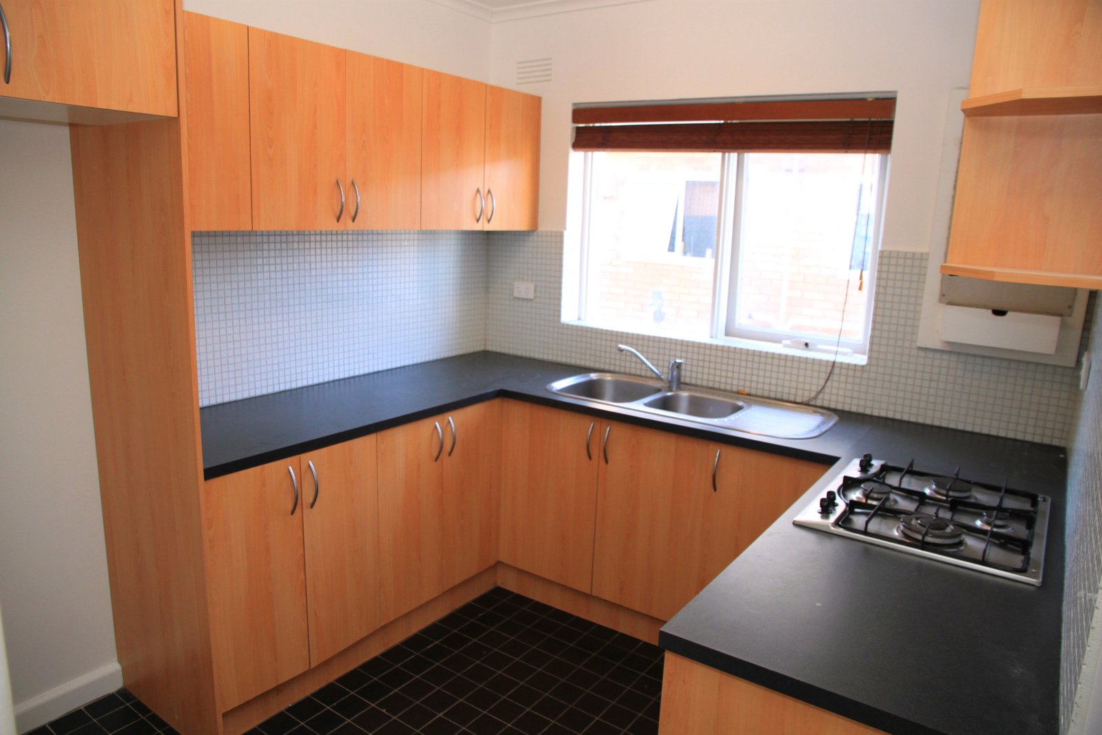 Gallery: 5/132 Inkerman Street