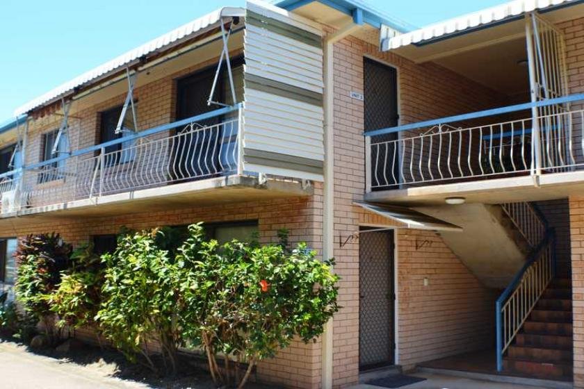 5/137 Prince Edward Parade SCARBOROUGH 2