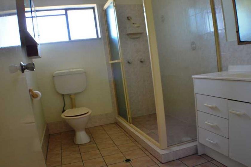 5/137 Prince Edward Parade SCARBOROUGH 8