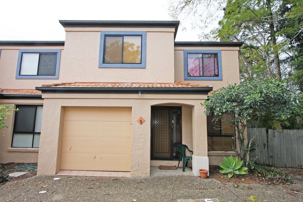 5/14 Terrigal Crescent SOUTHPORT 13