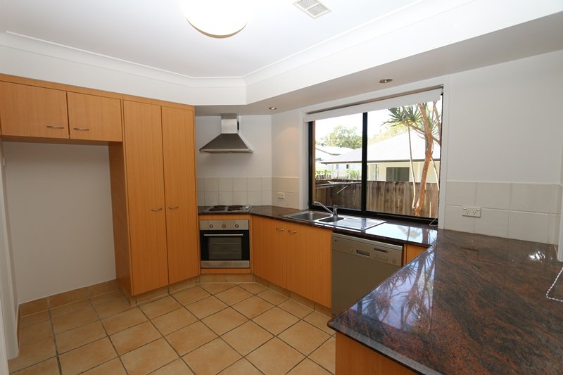 5/14 Terrigal Crescent SOUTHPORT 4