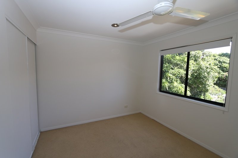 5/14 Terrigal Crescent SOUTHPORT 8