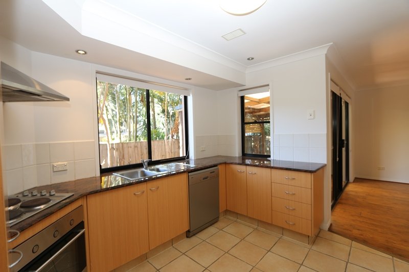 5/14 Terrigal Crescent SOUTHPORT 16