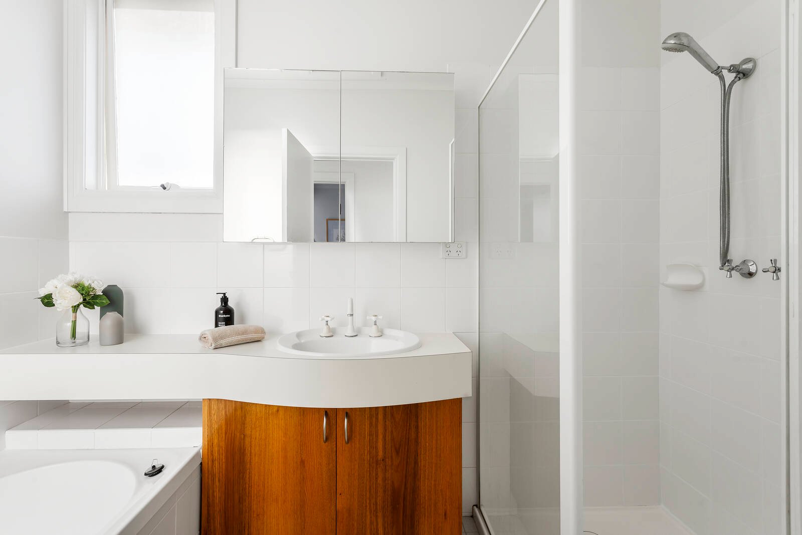 Real Estate and Property in 5/14 Wattle Avenue, Glen Huntly, VIC