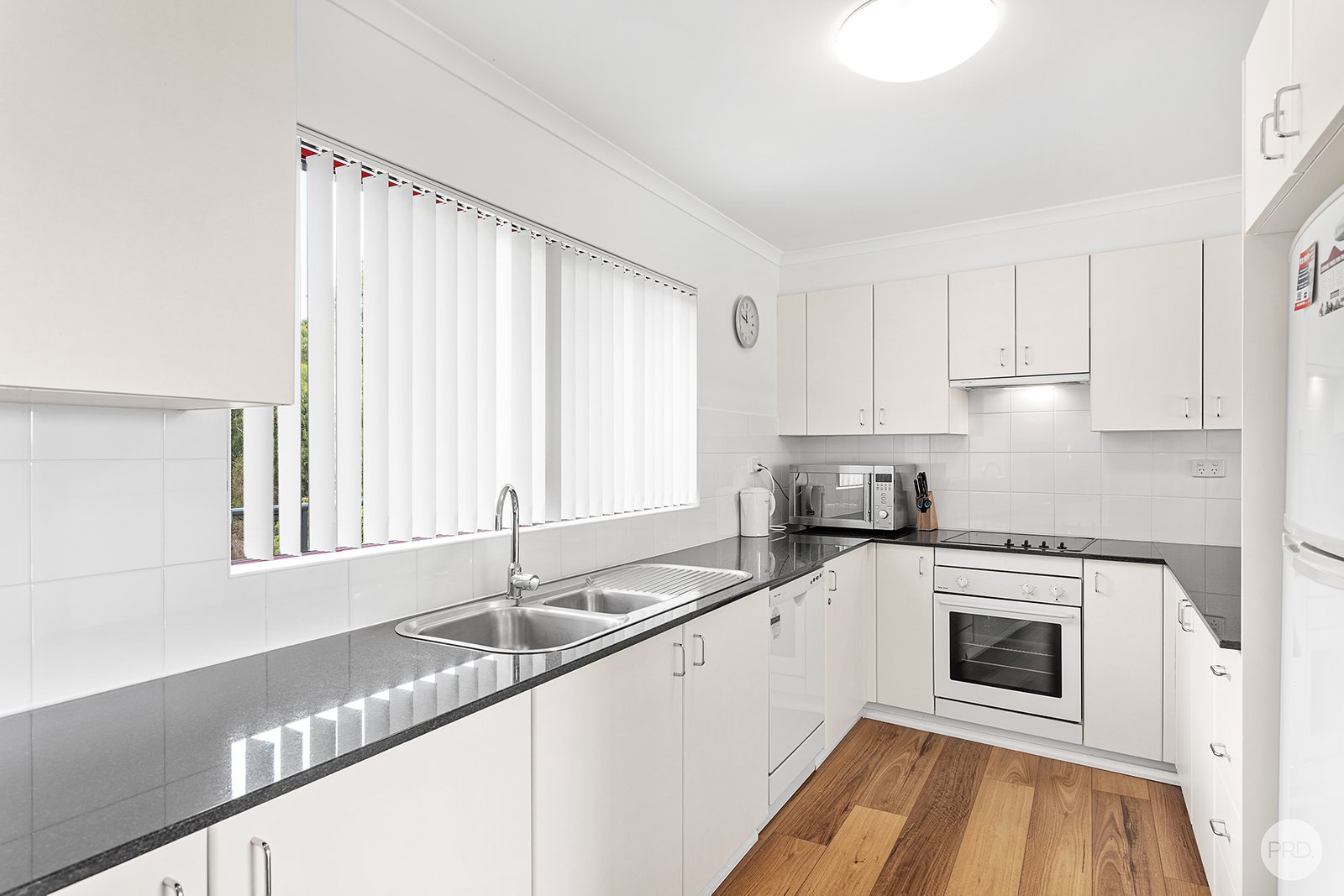 51/40 Horizons Drive SALAMANDER BAY 6