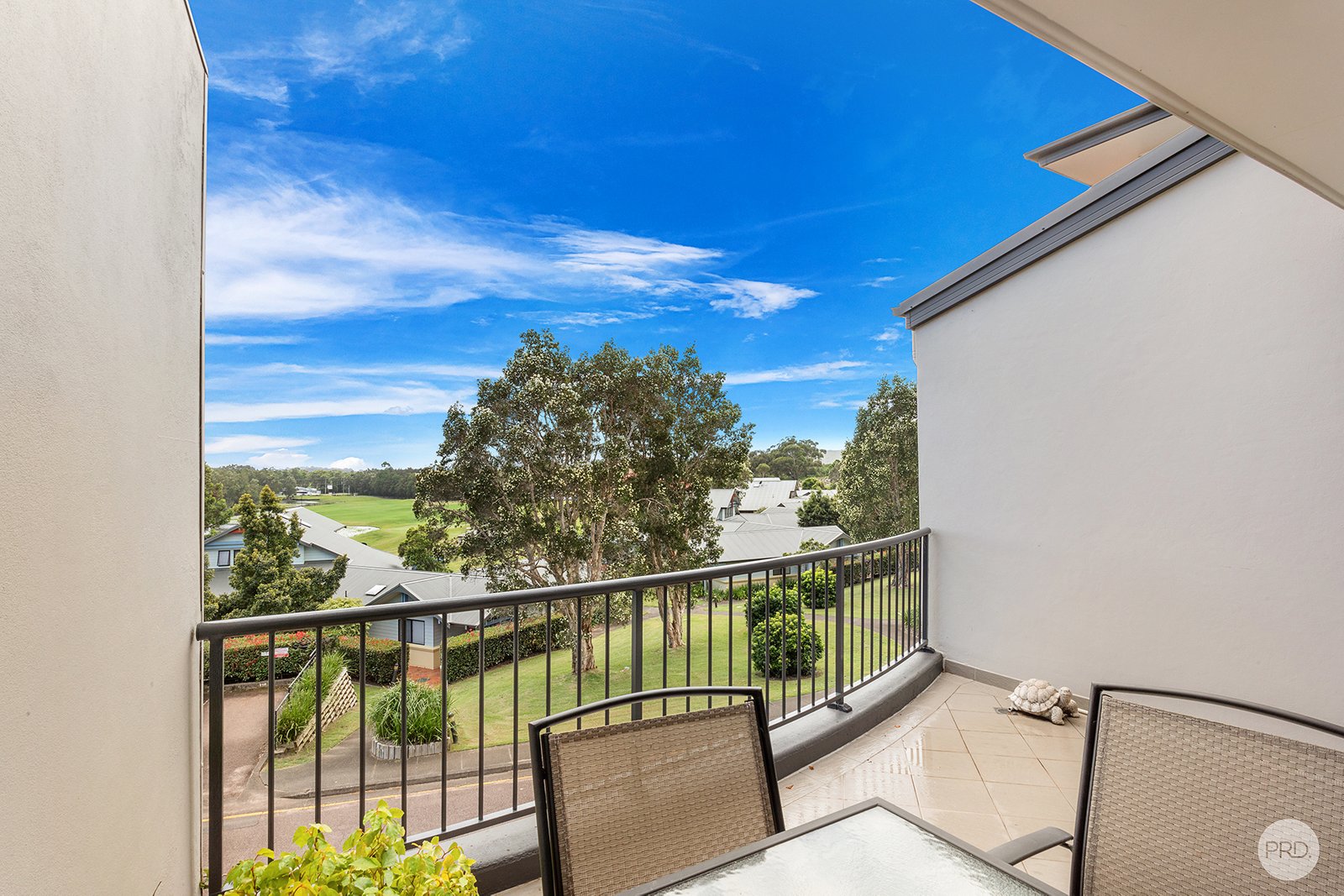 51/40 Horizons Drive SALAMANDER BAY 8