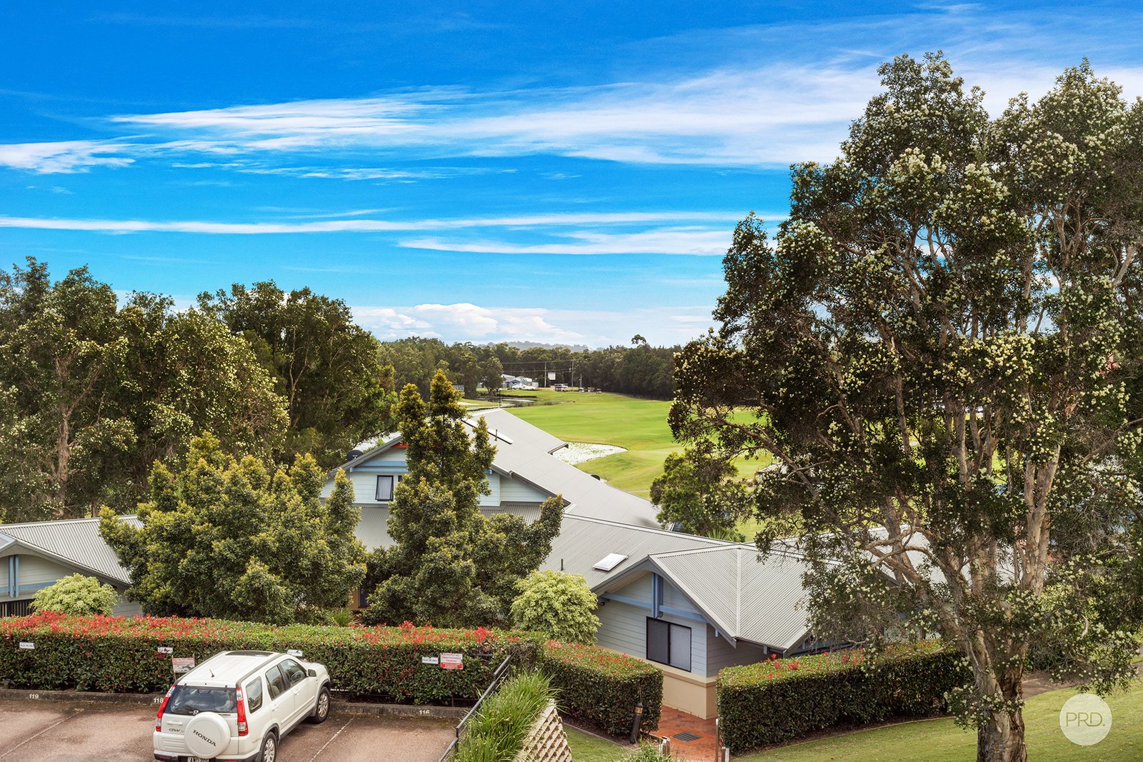 51/40 Horizons Drive SALAMANDER BAY 9
