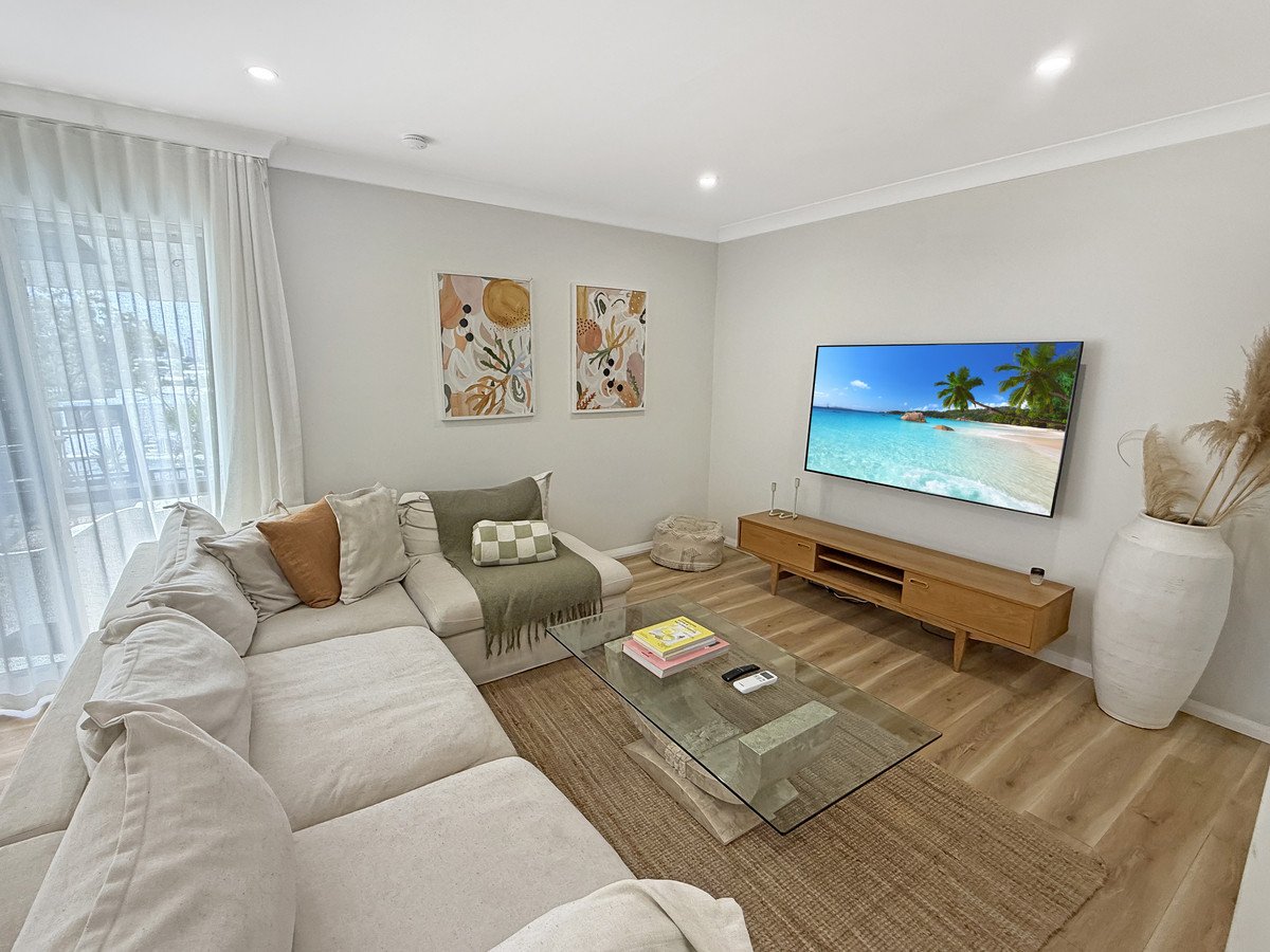 5/141 George Street West  BURLEIGH HEADS 1