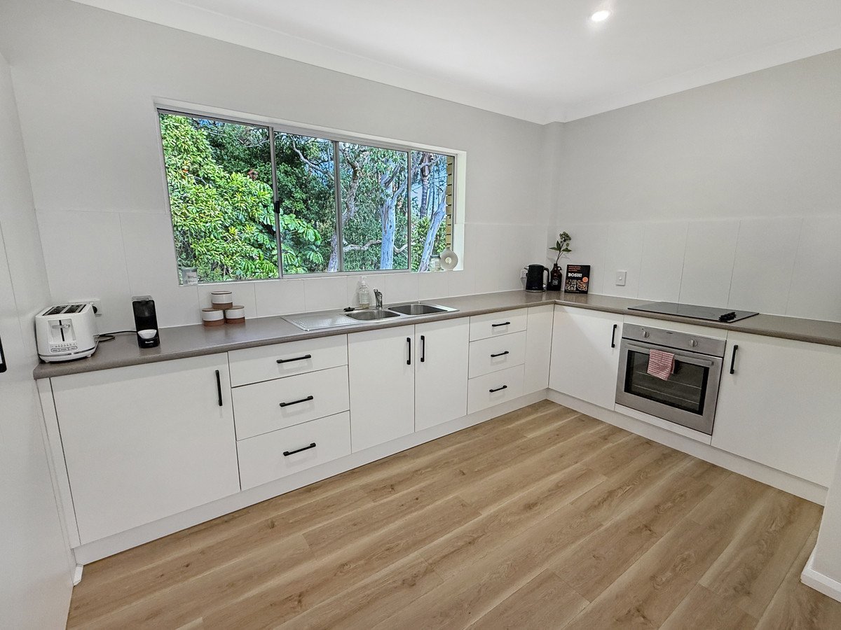 5/141 George Street West  BURLEIGH HEADS 2