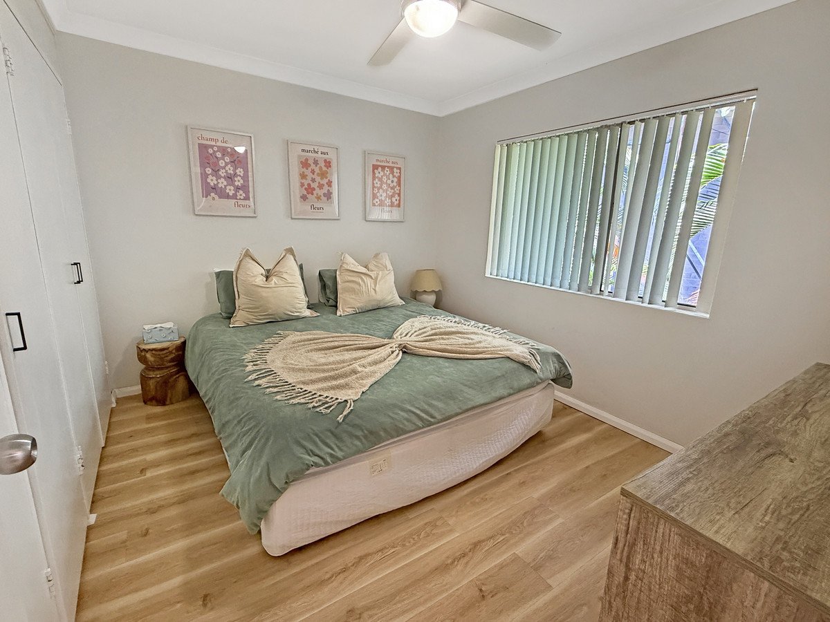 5/141 George Street West  BURLEIGH HEADS 7