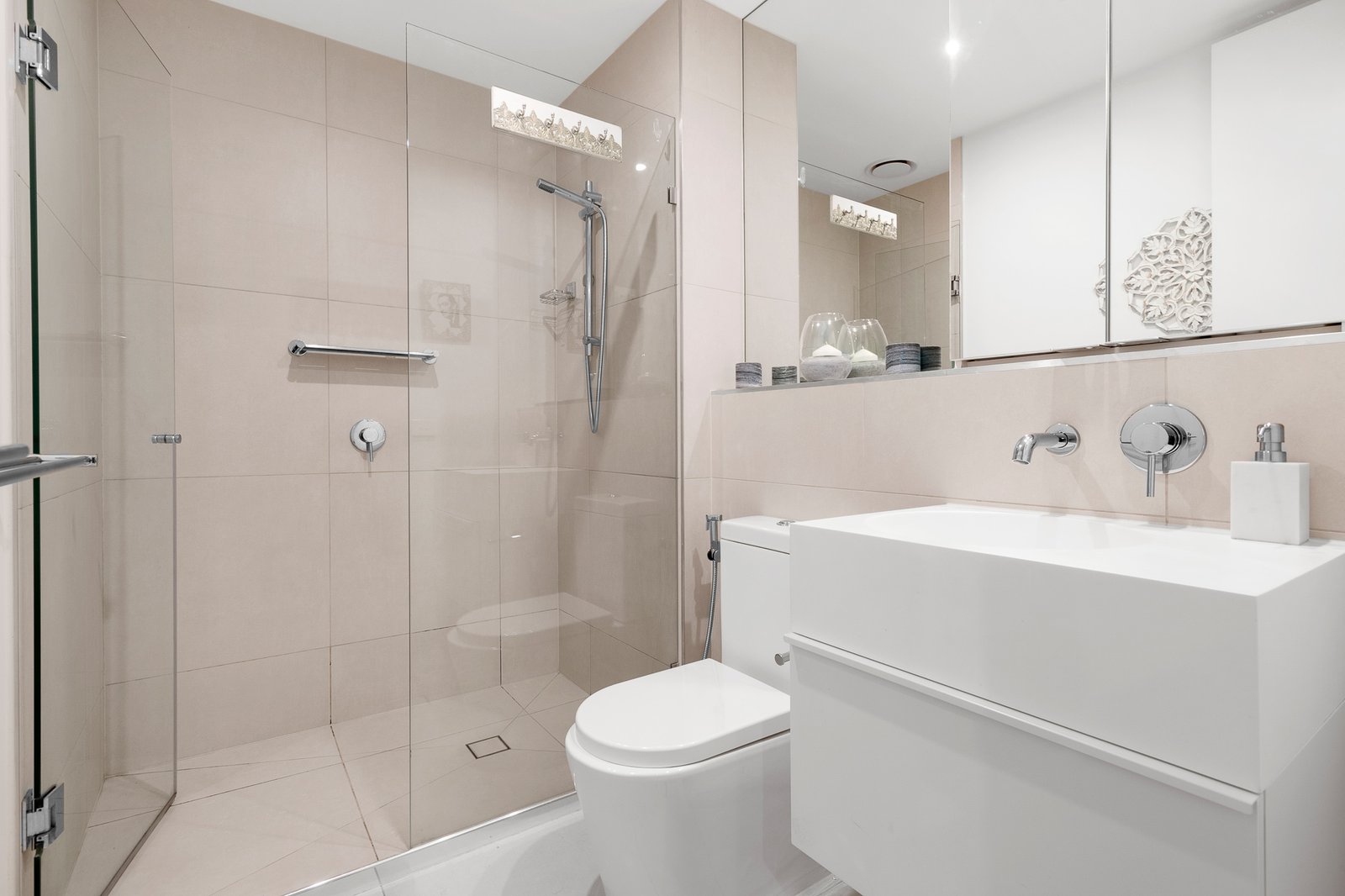 Gallery: 514/181 Fitzroy Street
