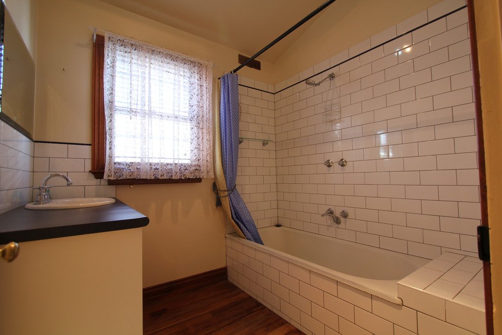 515 Armstrong Street North SOLDIERS HILL 9