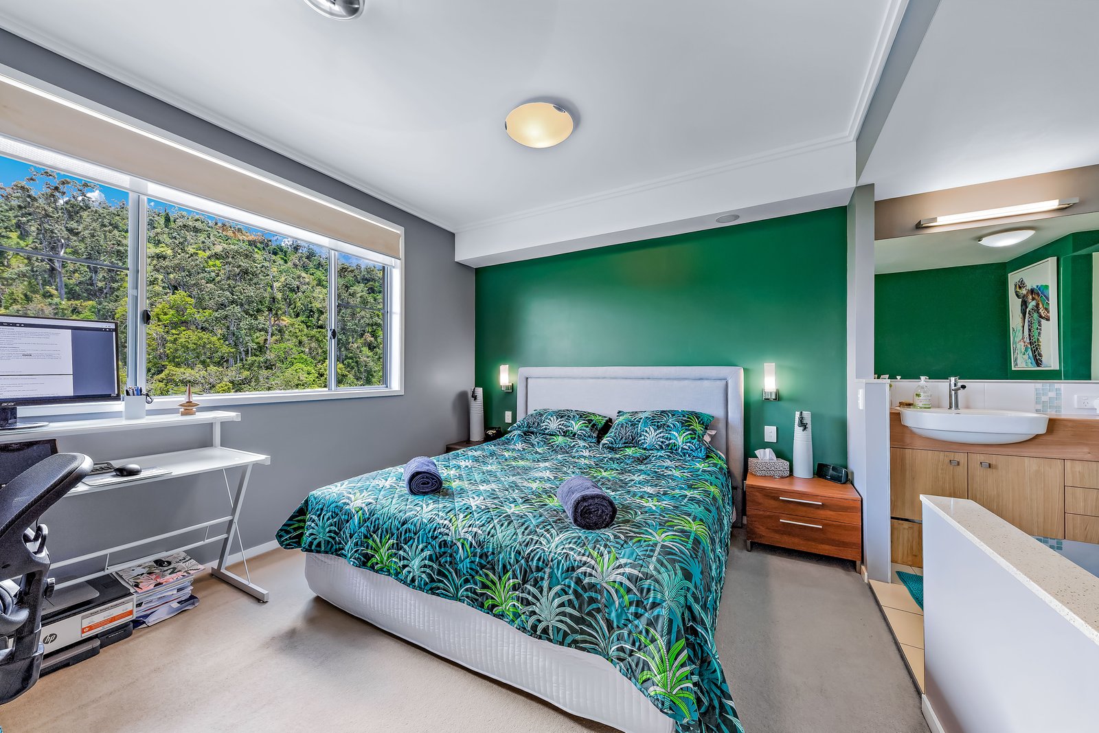 5/15 Flame Tree Court AIRLIE BEACH 8