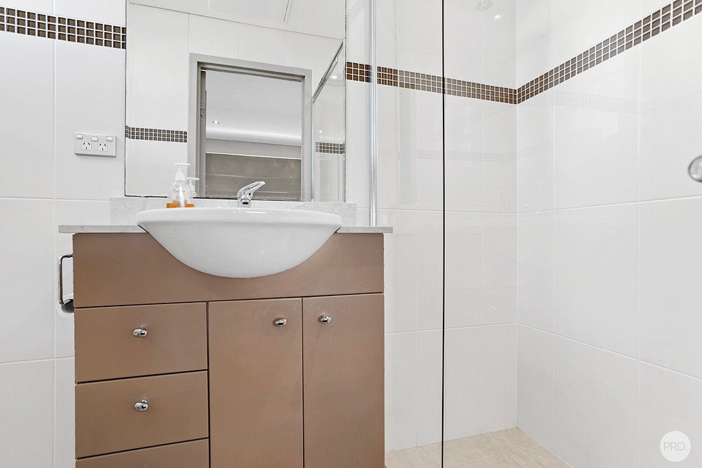 5/15 Government Road.  NELSON BAY 18