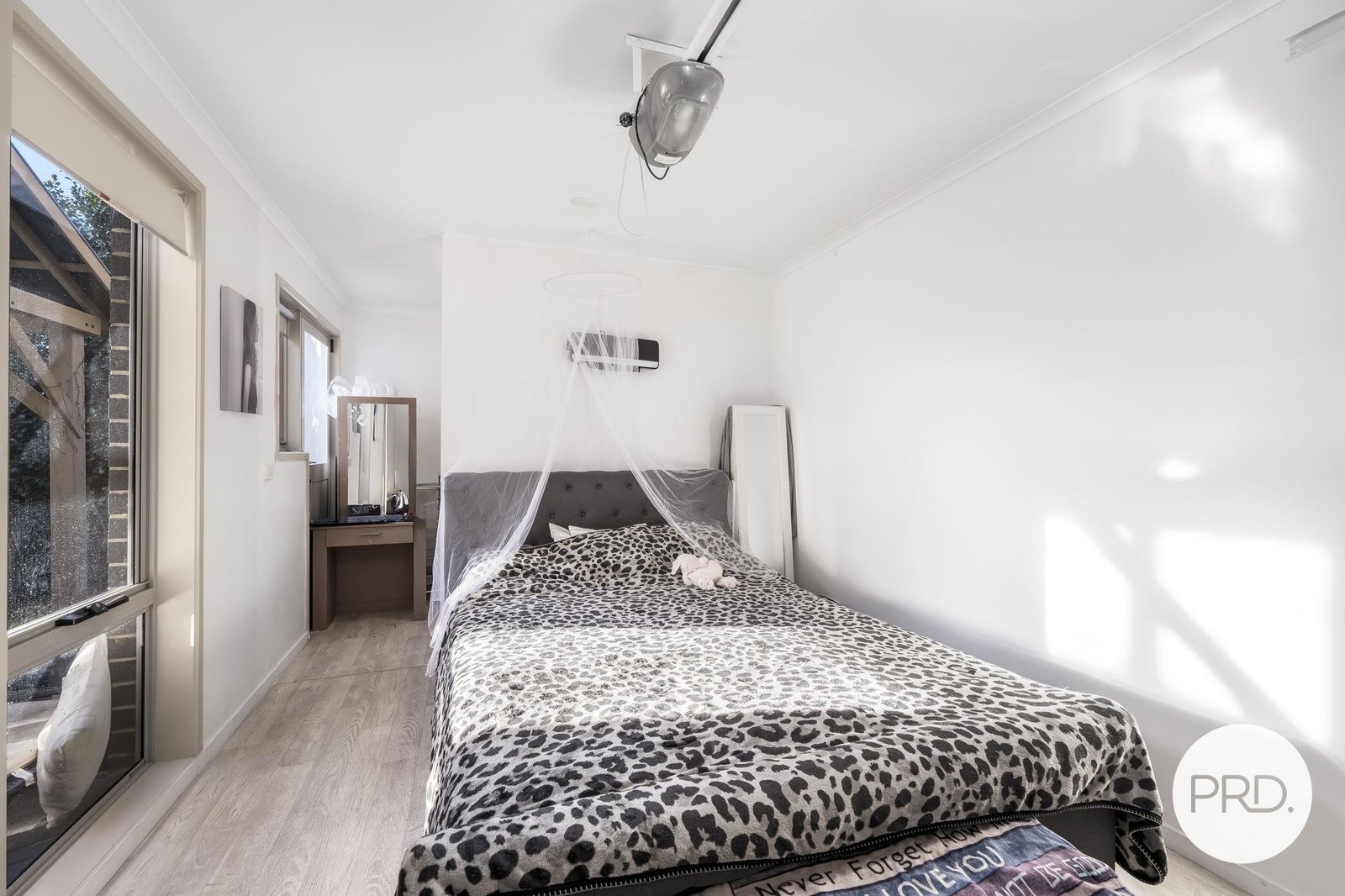 5/15 Horsham Road OAKDOWNS 13