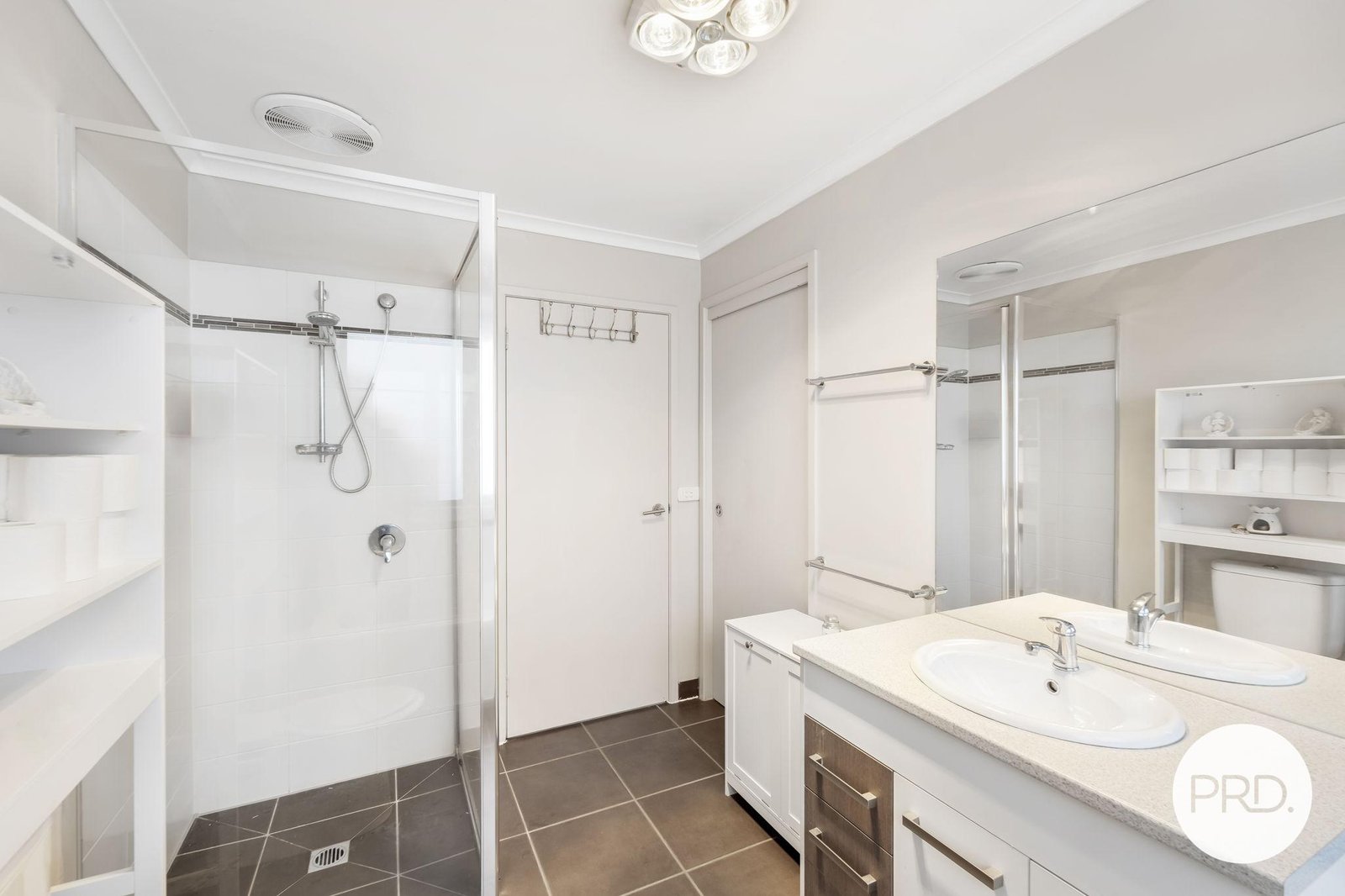 5/15 Horsham Road OAKDOWNS 16