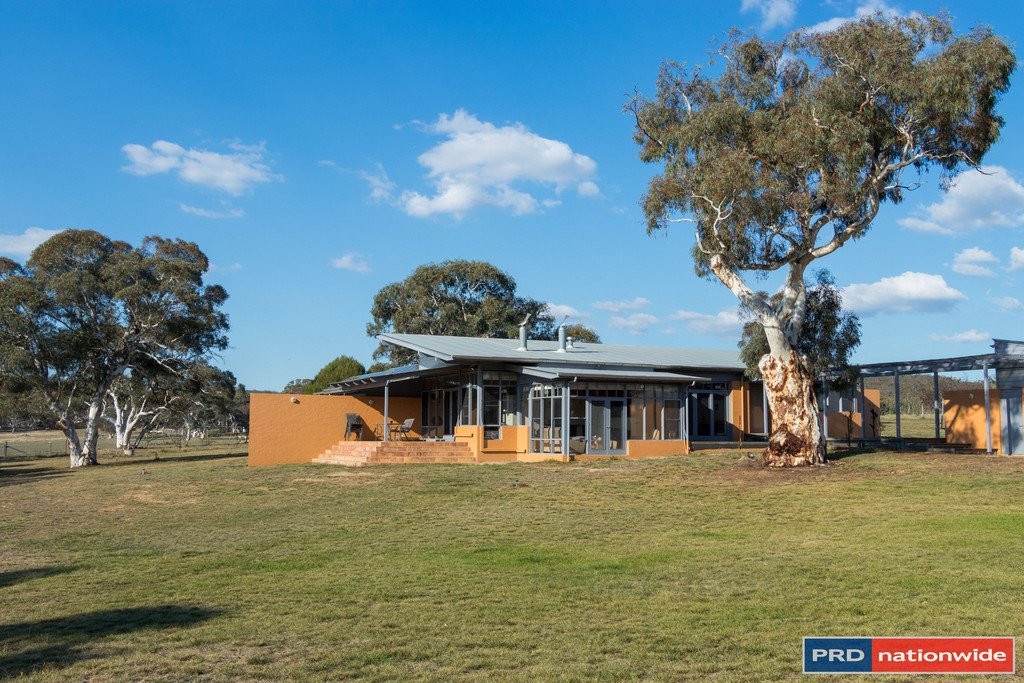 515 Hoskinstown Road BUNGENDORE 1