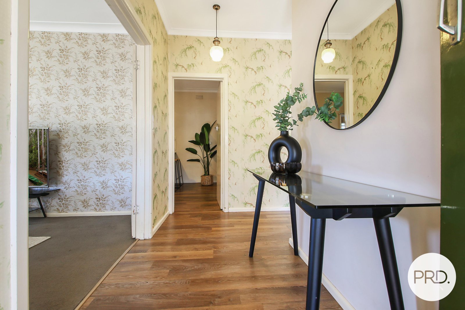 515 Kemp Street LAVINGTON 9