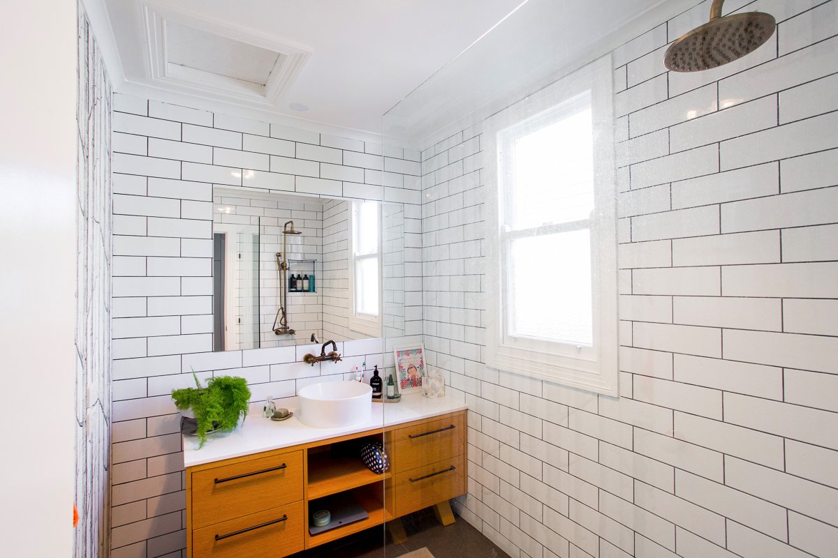 Gallery: 515 Lydiard Street North