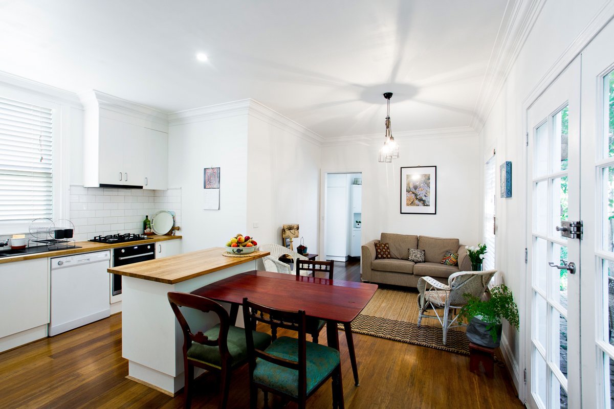 Gallery: 515 Lydiard Street North
