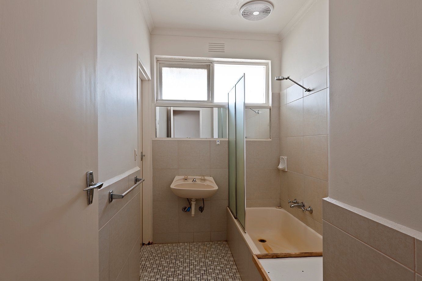 Real Estate and Property in 5/15 Malvern Grove, Caulfield North, VIC