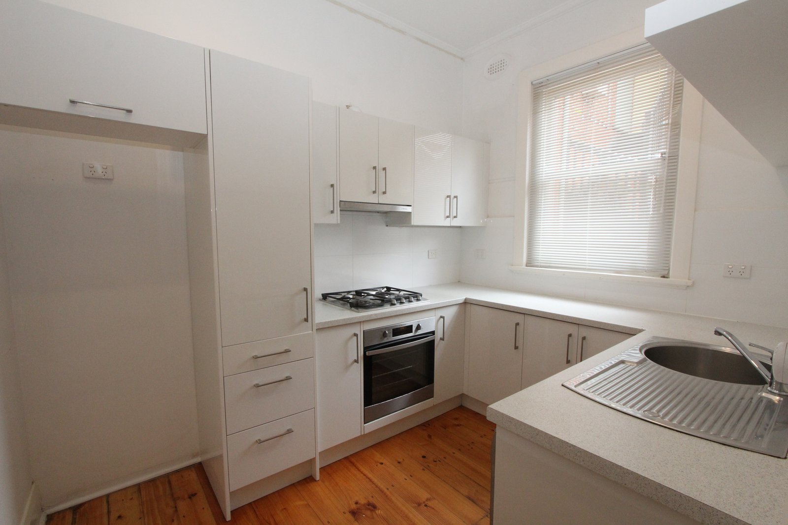 Real Estate and Property in 5/15 Ormond Esplanade, Elwood, VIC