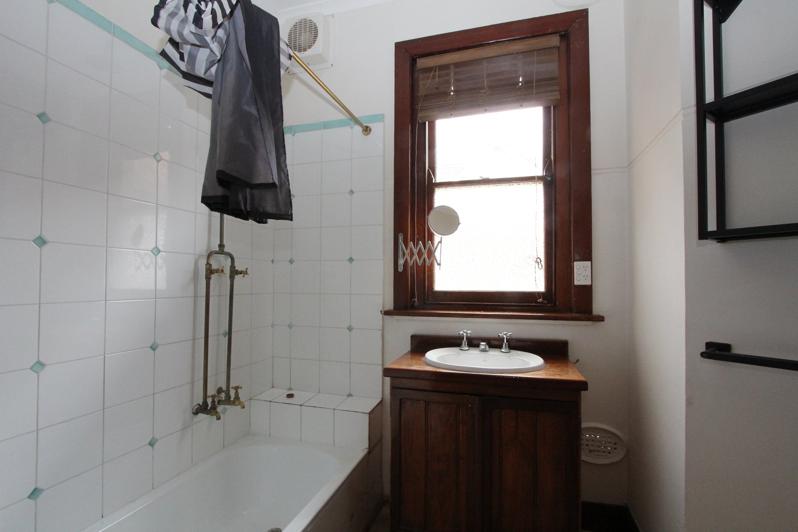 Real Estate and Property in 5/15 Ormond Esplanade, Elwood, VIC