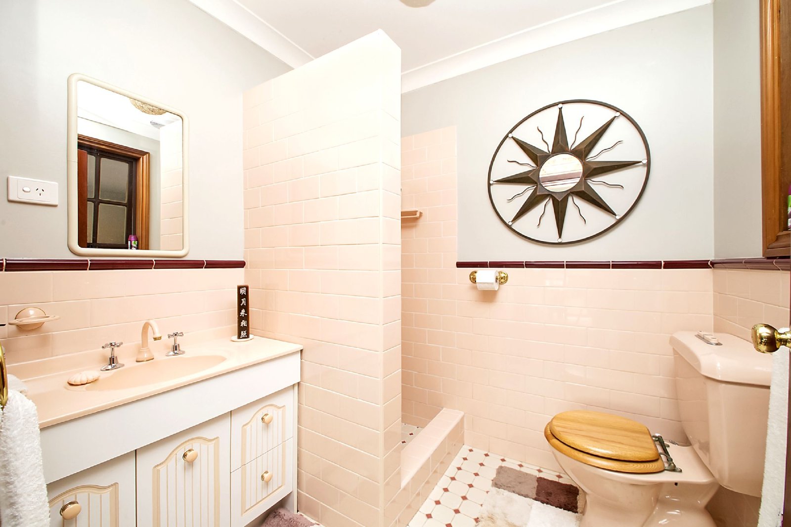 515 WOLLOMBI RD  BROKE 14