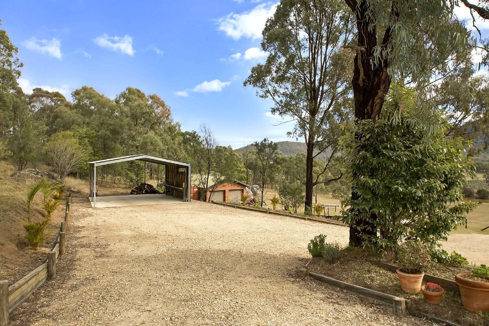 515 WOLLOMBI RD  BROKE 21