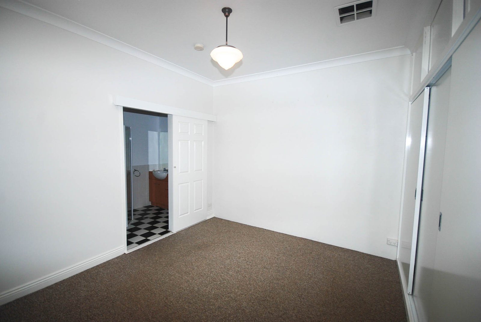 5/151 Fitzmaurice Street WAGGA WAGGA 7