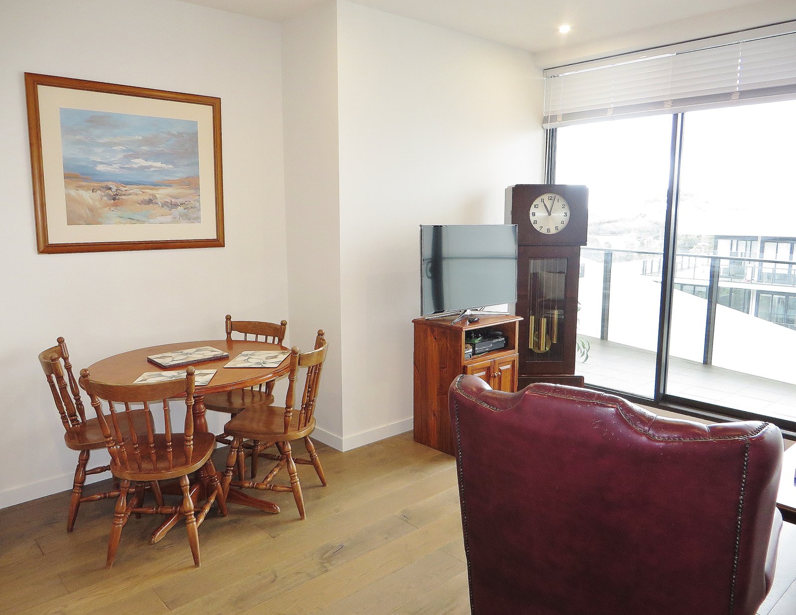 Gallery: 515/222 Bay Road