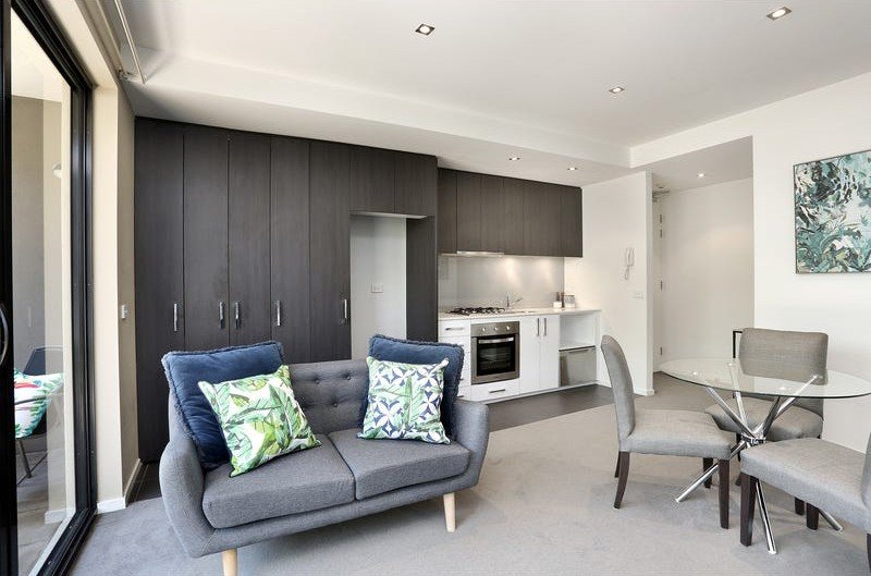 Gallery: 5/1526 High Street