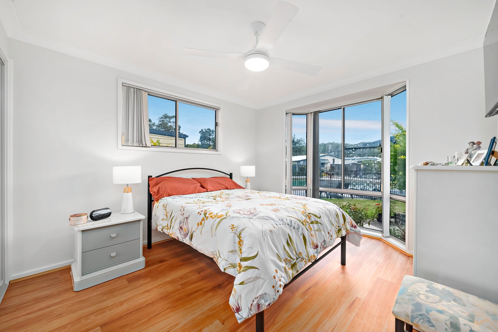 51/536 Gan Gan Road ONE MILE 3
