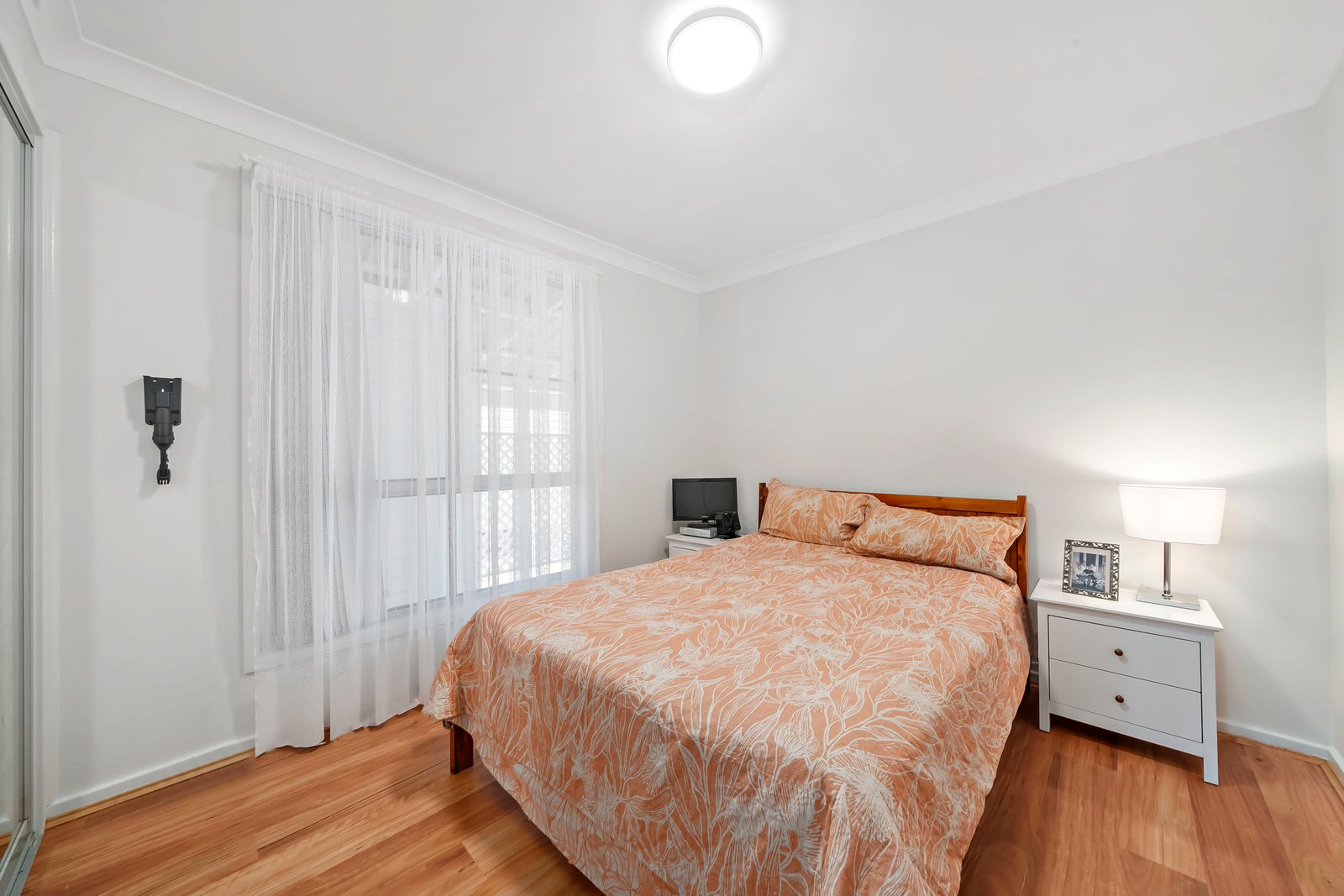 51/536 Gan Gan Road ONE MILE 4
