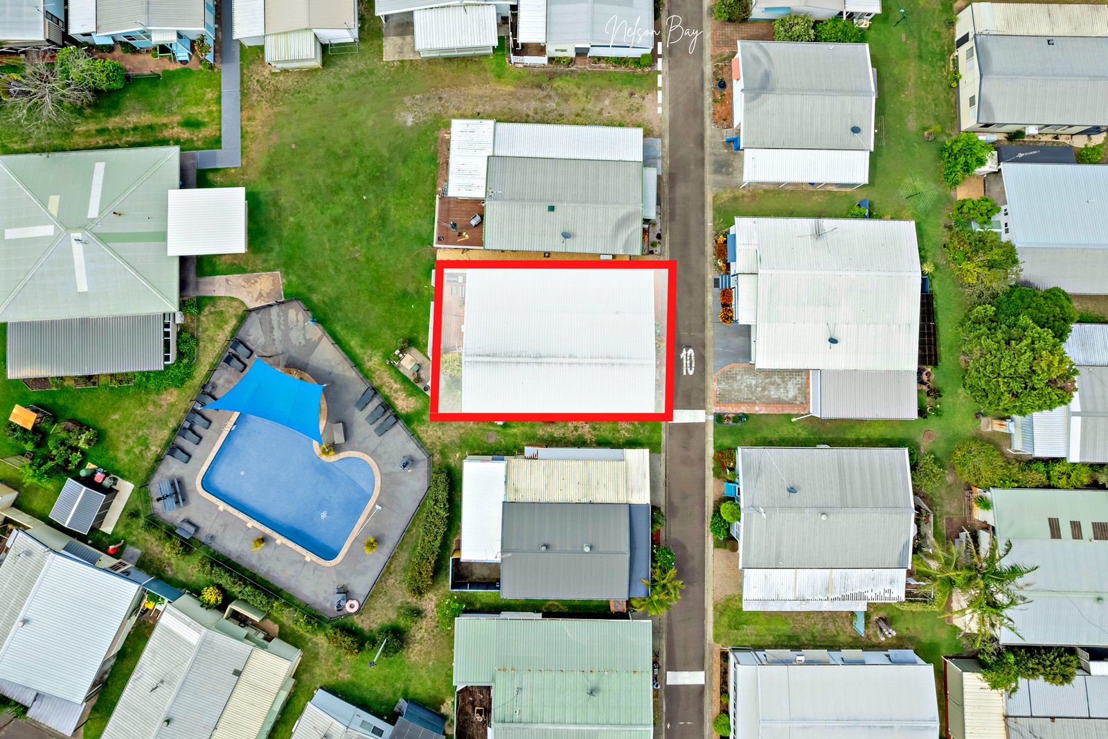 51/536 Gan Gan Road ONE MILE 13