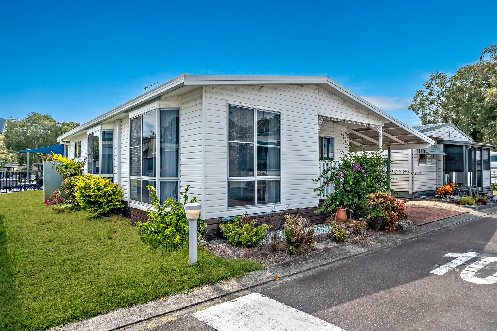 51/536 Gan Gan Road ONE MILE 14