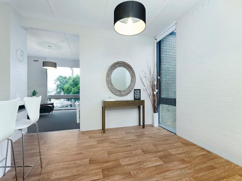 Gallery: 5/154 Bellerine Street