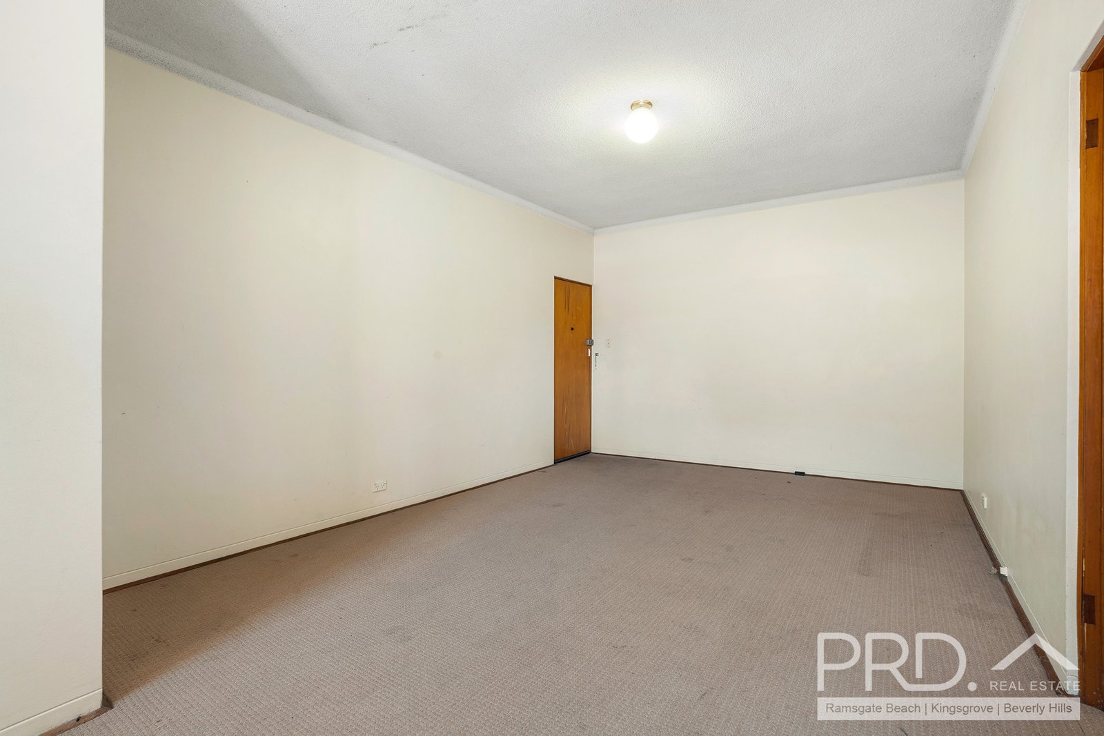 5/157 Russell Avenue DOLLS POINT 4
