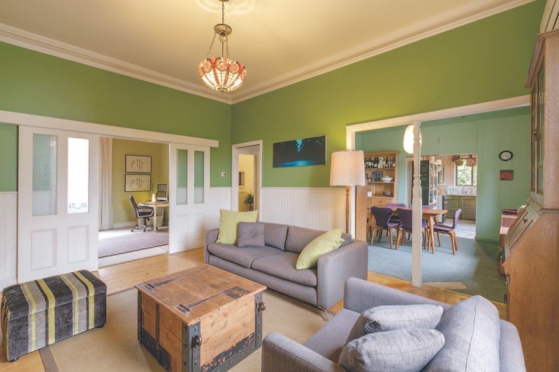 Gallery: 516 Errard Street South